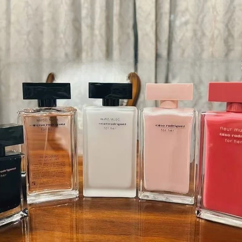 Elegant Musk Floral Eau de Toi - Perfume Luxury Fragrance review and price