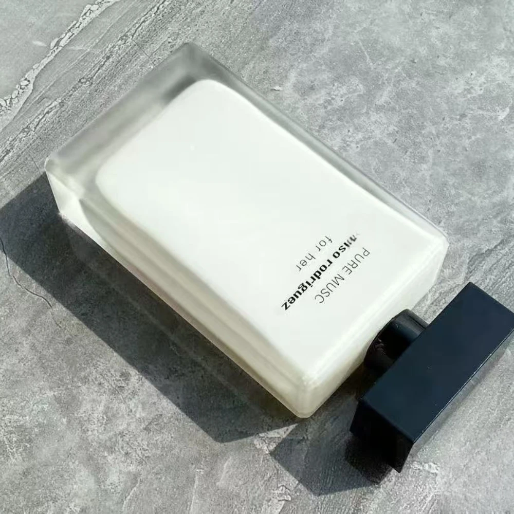 Elegant Musk Floral Eau de Toi - Perfume Luxury Fragrance review and price