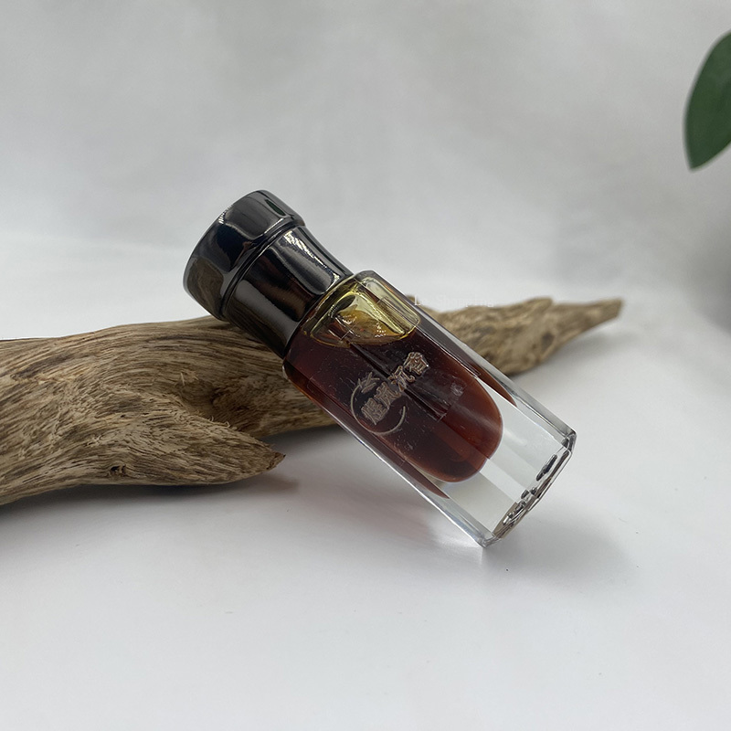 Supercritical Hainan Agarwood  - Sandalwood Perfume Oil review and price